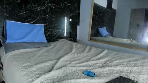 Karla and Logan  online show from February 14, 6:05 am