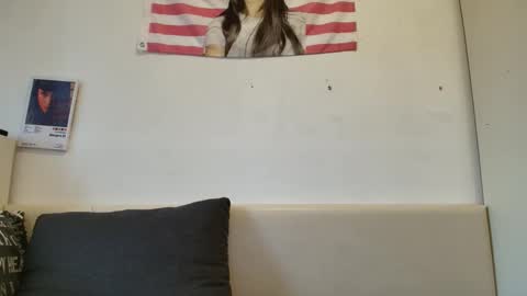 Crystyna online show from November 8, 9:12 am