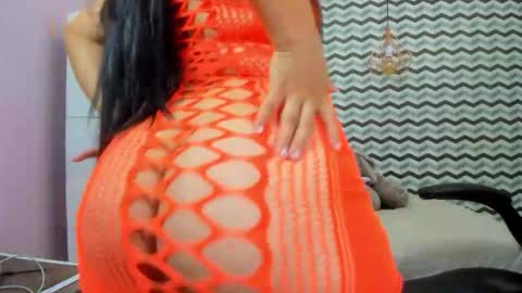  SAMANTHA online show from January 16, 4:10 am