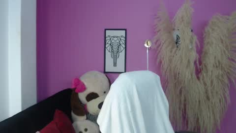 Snapshot of karlye_hot chatting on October 9, 2:39 am KARLYE online show from October 9, 2:39 am
