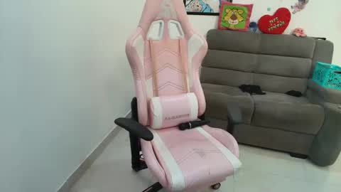    online show from March 3, 2:49 pm