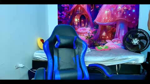    online show from October 17, 11:03 am