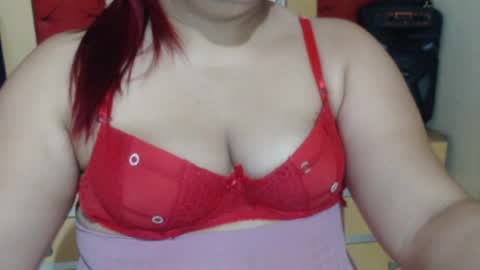 karolbb21 online show from May 24, 9:54 pm