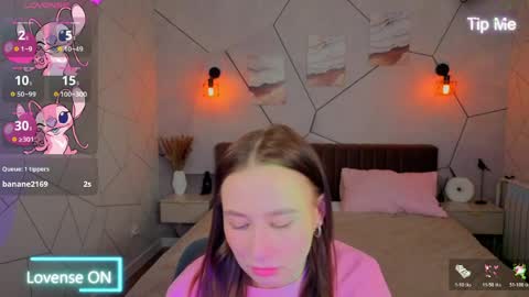 Karolina online show from April 11, 7:45 am