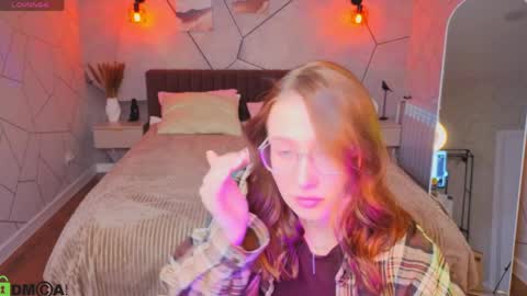 Karolina online show from April 4, 9:38 am