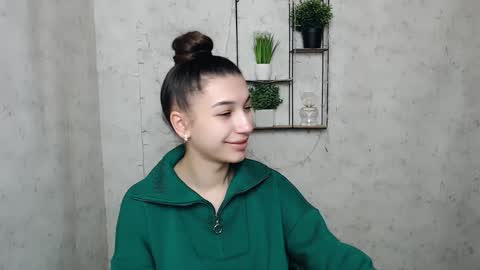 Snapshot of karolinamex_ chatting on March 8, 6:43 am Karolina online show from March 8, 6:43 am