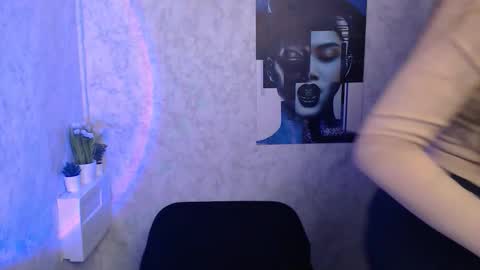 Karolina online show from November 24, 6:45 am