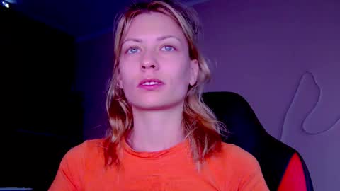 Snapshot of karoline121 chatting on October 13, 4:36 am karoline121 online show from October 13, 4:36 am