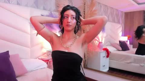 karoline_lux online show from April 5, 12:35 pm