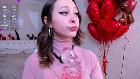 karolineneuer online show from March 2, 10:27 pm