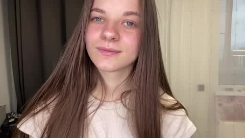 Lia online show from May 15, 4:25 pm