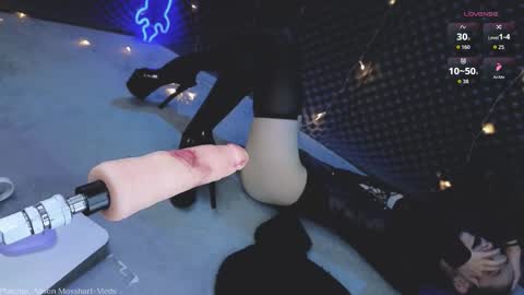 ALYSSA                online show from November 22, 4:38 pm