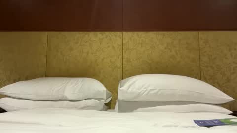 Kat online show from February 19, 11:42 am