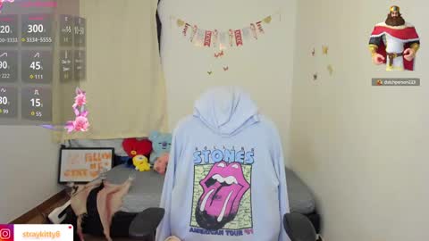 Snapshot of kat_ly_chan chatting on October 11, 2:05 am Kat online show from October 11, 2:05 am