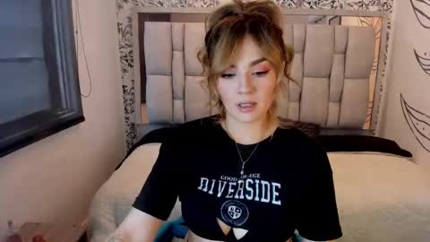 K A T A  H O O T online show from January 14, 8:50 pm