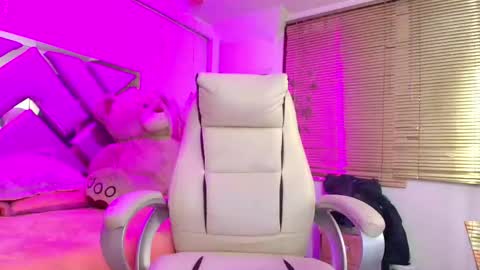 kataleya_bella online show from November 14, 8:22 pm