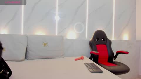 kate bould online show from April 11, 4:39 am