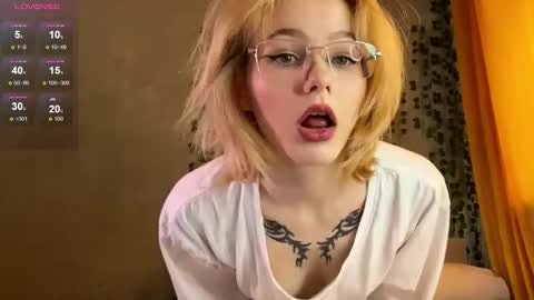 kate_mikki online show from February 17, 3:38 am