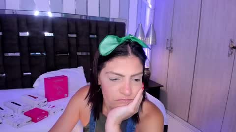 kate_roose online show from April 4, 8:16 pm