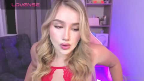 kate rous online show from April 14, 12:58 am