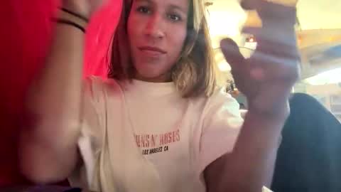 Snapshot of katelinxxx chatting on October 16, 11:03 pm Katelin online show from October 16, 11:03 pm