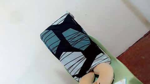 katelynmoore_ online show from March 13, 11:35 am