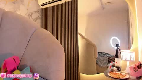 Im Katherine but call me Kate  online show from March 9, 8:29 am