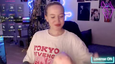 Snapshot of katerinaxvold chatting on March 6, 4:38 pm Lisa online show from March 6, 4:38 pm