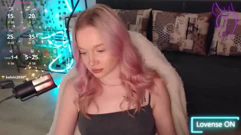 Snapshot of katerinaxvold chatting on October 3, 12:46 pm Lisa online show from October 3, 12:46 pm