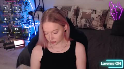 Snapshot of katerinaxvold chatting on October 8, 6:36 pm Lisa online show from October 8, 6:36 pm