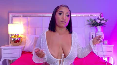 Kate Venegas online show from November 24, 8:40 pm