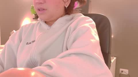 Snapshot of kathe_sweetness chatting on October 6, 11:17 am K A T H E online show from October 6, 11:17 am