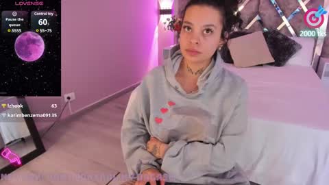 Snapshot of kathegomez_ chatting on February 18, 9:10 am KatheGomez  online show from February 18, 9:10 am