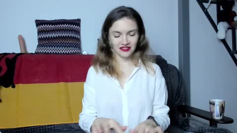 Katherine online show from December 6, 4:01 pm