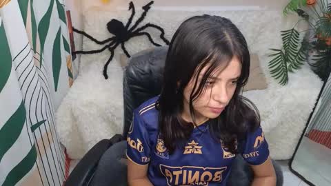 Snapshot of kathie_lozada chatting on October 8, 6:41 am kathie_lozada online show from October 8, 6:41 am