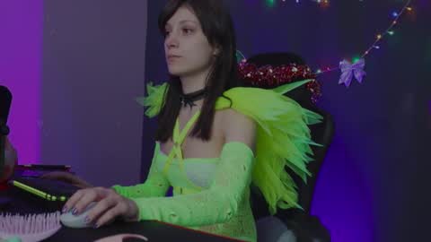 Snapshot of kathleen_frost chatting on December 26, 9:01 am kathleen_frost online show from December 26, 9:01 am