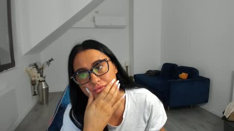      online show from October 6, 4:41 am