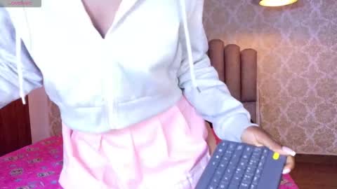 Katia online show from February 7, 1:03 pm