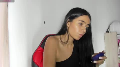 Snapshot of katialips_ chatting on October 8, 8:59 pm Katia online show from October 8, 8:59 pm