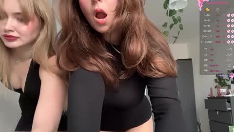 Snapshot of katie________ chatting on September 26, 10:12 am Katienext stream online show from September 26, 10:12 am