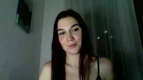 katie_foxi online show from November 11, 8:00 pm