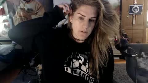 Snapshot of katiecutie_5 chatting on October 11, 5:45 am Katie online show from October 11, 5:45 am