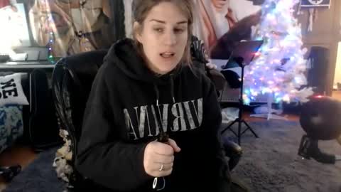 Snapshot of katiecutie_5 chatting on January 8, 7:24 am Katie online show from January 8, 7:24 am