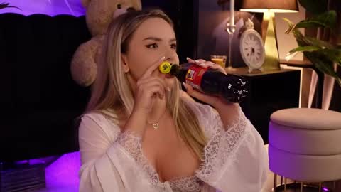 KatJolie online show from May 27, 7:55 pm