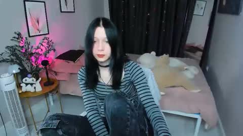 Snapshot of katrin_dark chatting on October 18, 10:03 pm katrin_dark online show from October 18, 10:03 pm