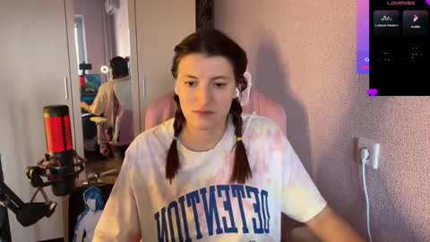 Snapshot of katrin_kristal chatting on March 1, 2:34 pm naked in pvt show 100 tk online show from March 1, 2:34 pm