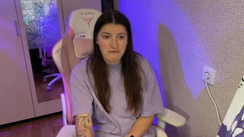   naked in pvt show 100 tk online show from April 5, 10:40 pm