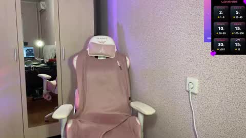 Snapshot of katrin_kristal chatting on February 9, 5:22 pm naked in pvt show 100 tk online show from February 9, 5:22 pm