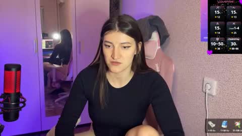 Snapshot of katrin_kristal chatting on March 11, 6:52 pm naked in pvt show 100 tk online show from March 11, 6:52 pm