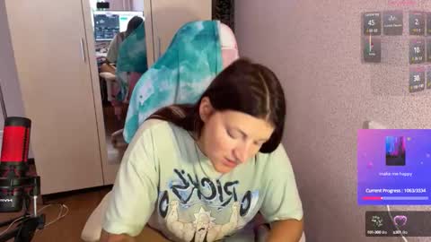 Snapshot of katrin_kristal chatting on September 11, 11:11 am naked in pvt show 100 tk online show from September 11, 11:11 am